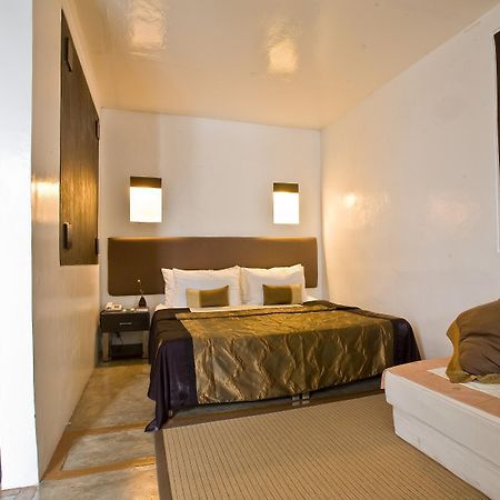 T House Hotel Tagaytay City Buitenkant foto